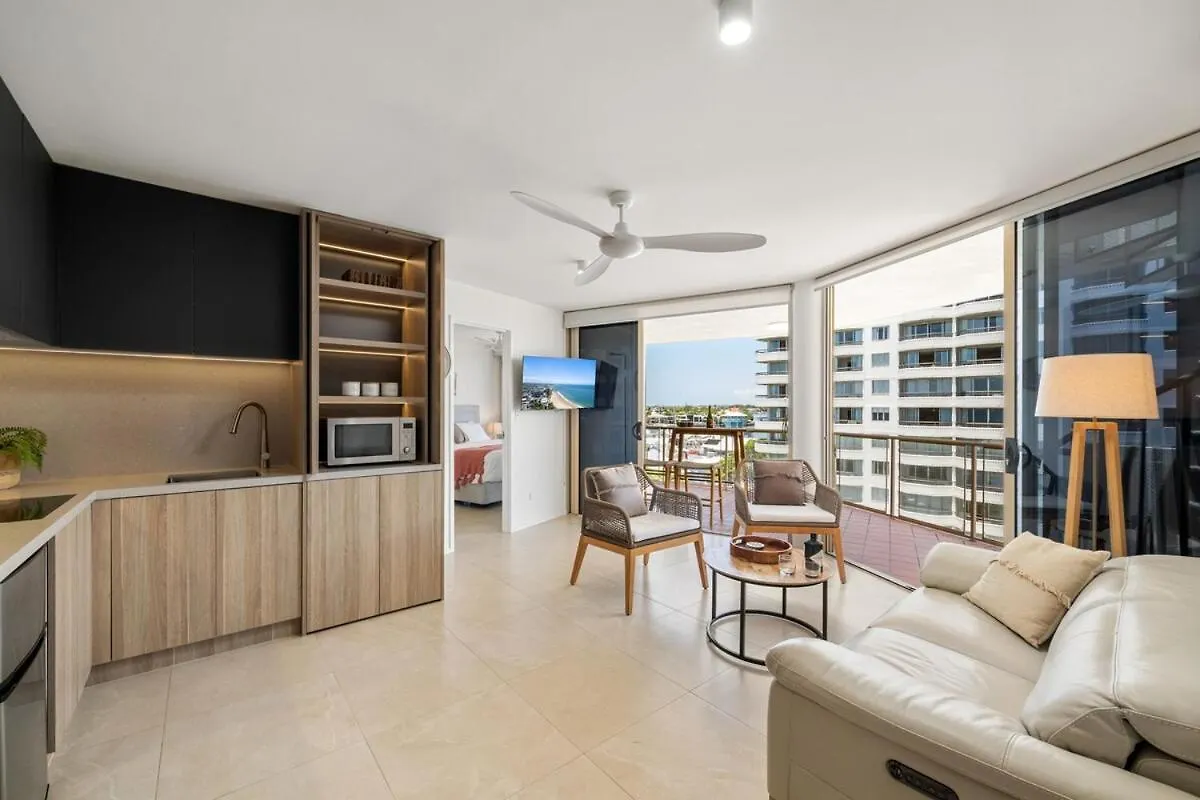 Superior One-Bedroom Penthouse & Rooftop Sandcastles Resort 0*, Mooloolaba Australia